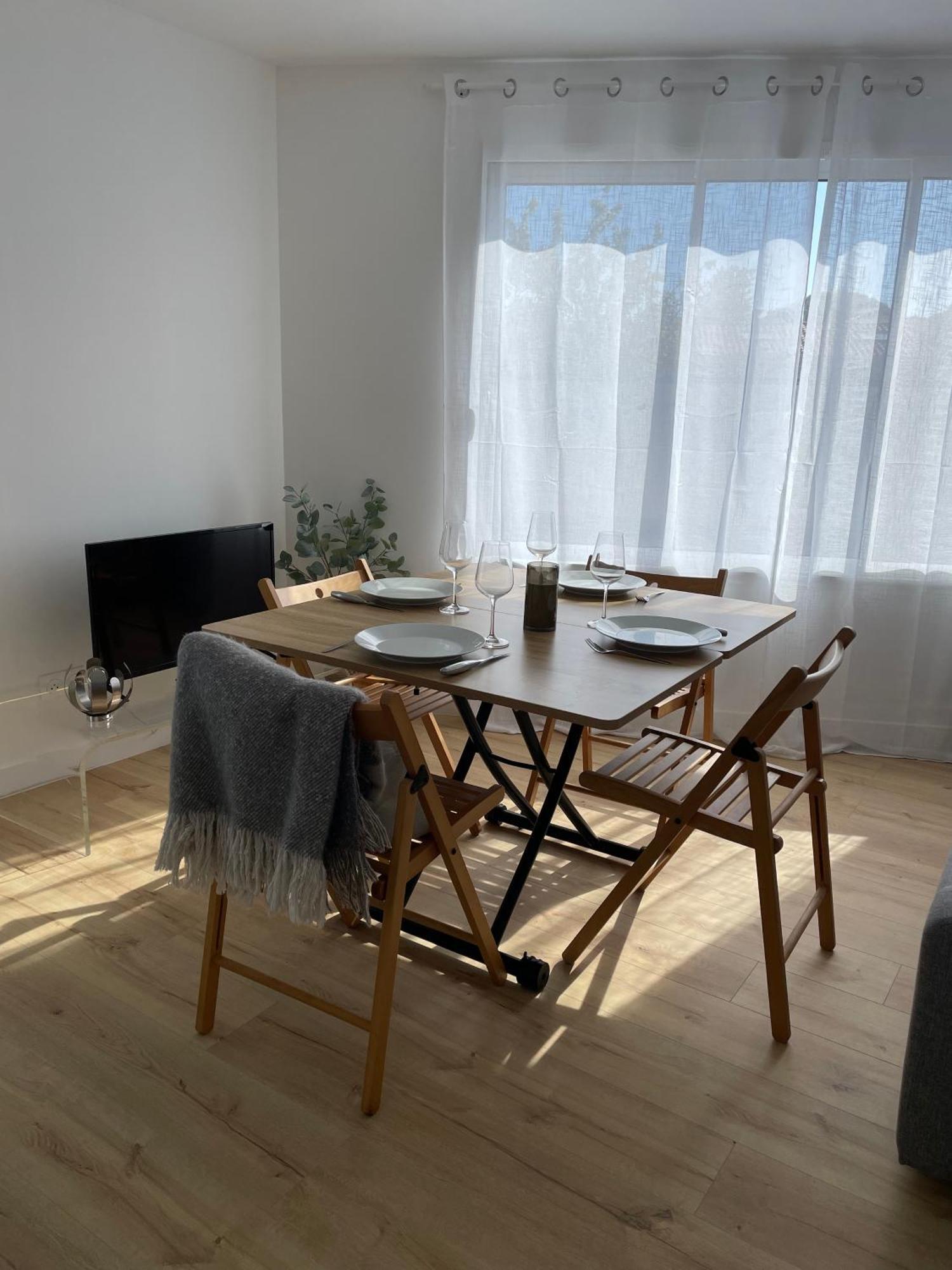 Apartment Proche *